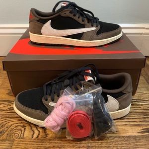 Travis Scott Low 1s